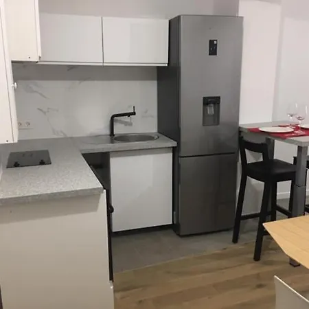 Cosy Quai Dion Bouton דירה