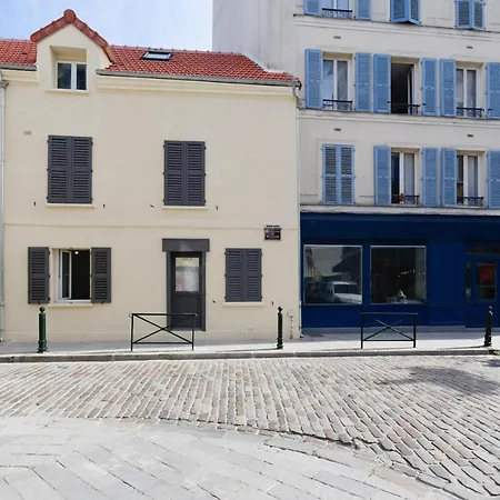 Cosy Quai Dion Bouton Apartment *