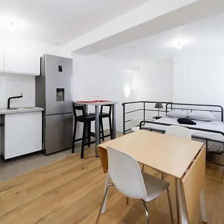 Apartment Cosy Quai Dion Bouton