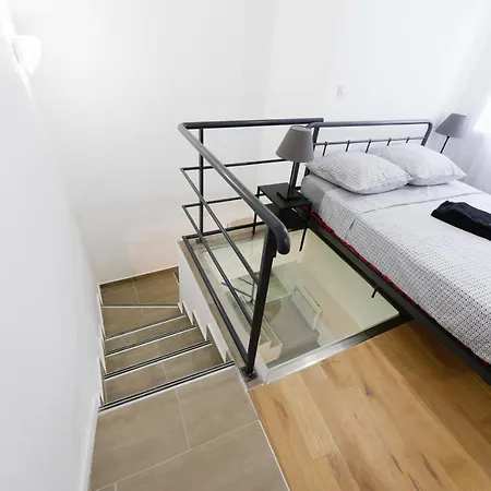 Cosy Quai Dion Bouton Apartment Puteaux